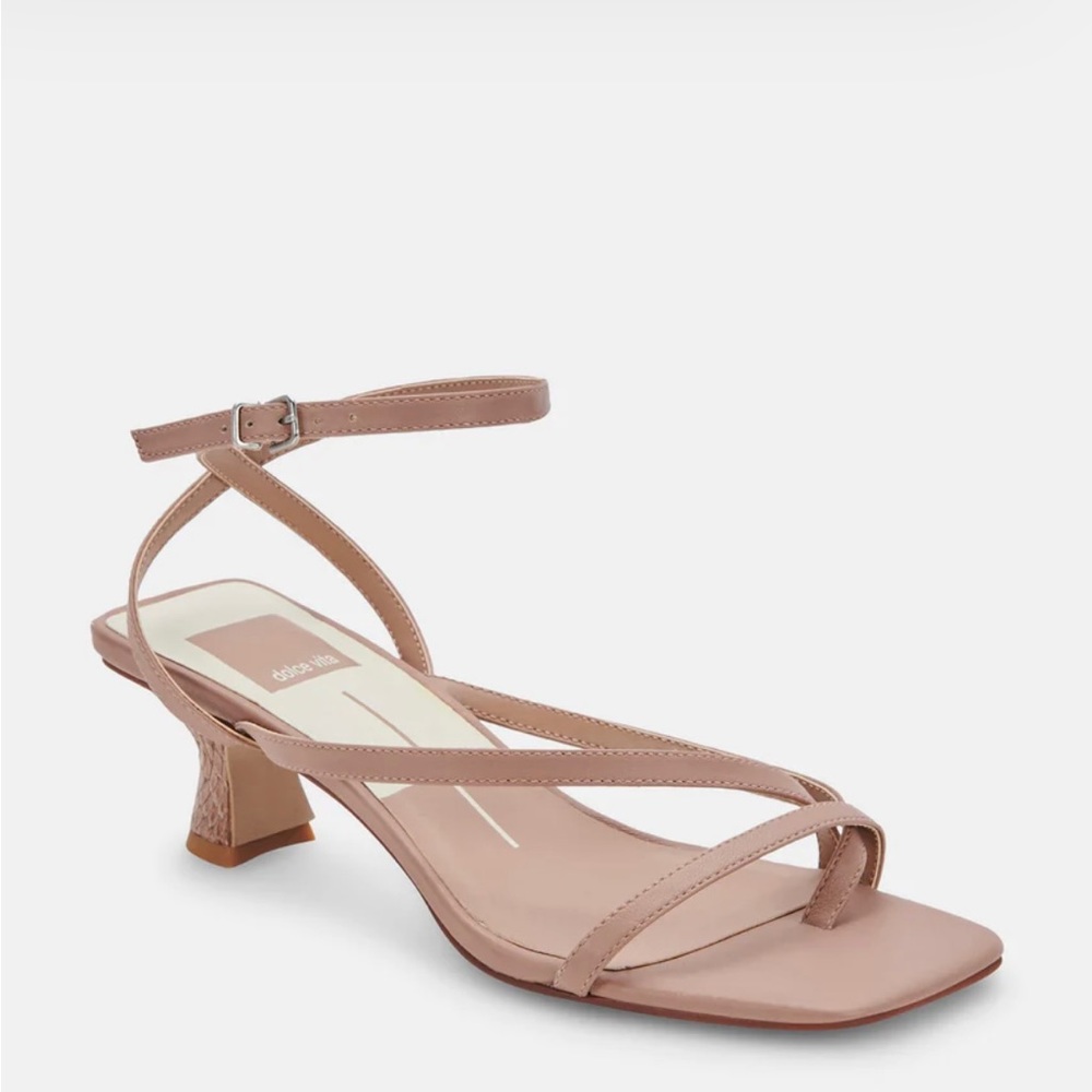 ✨Never worn✨ Dolce Vita Baylor Heel